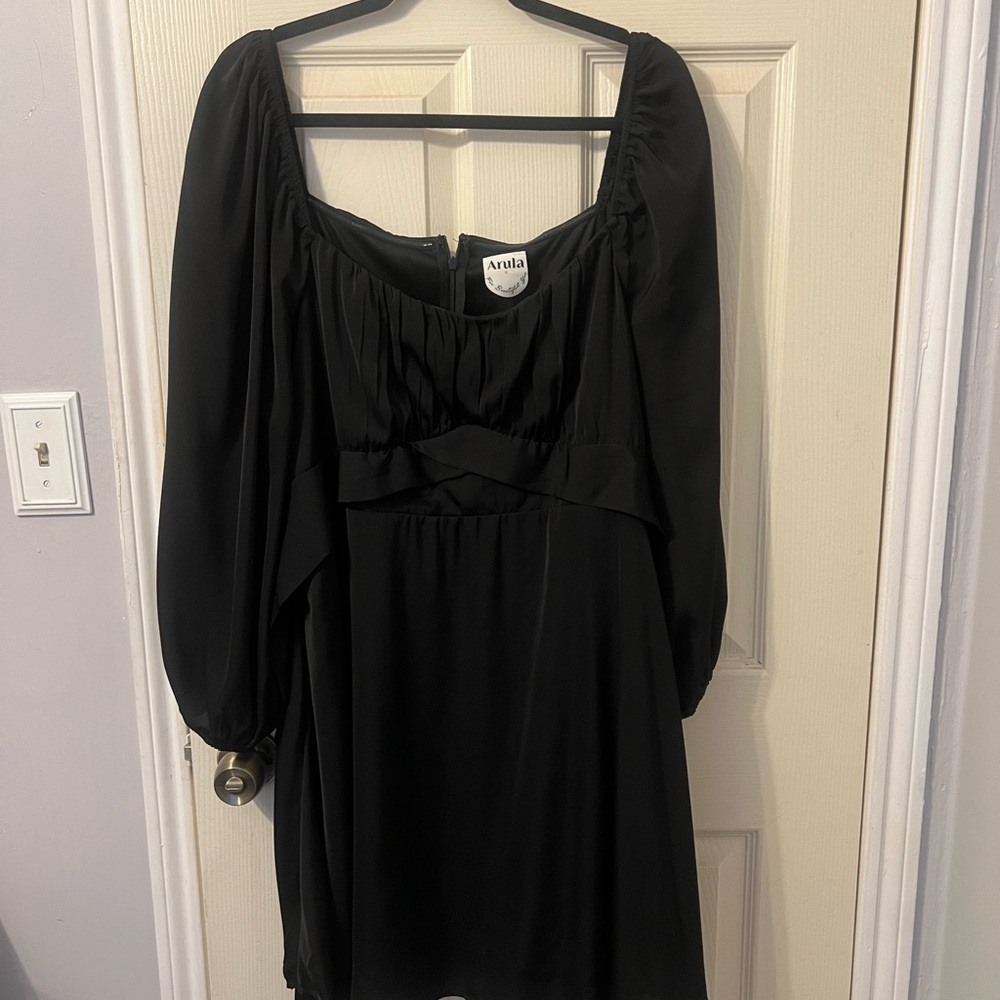 ARULA Black Long Sleeve Dress